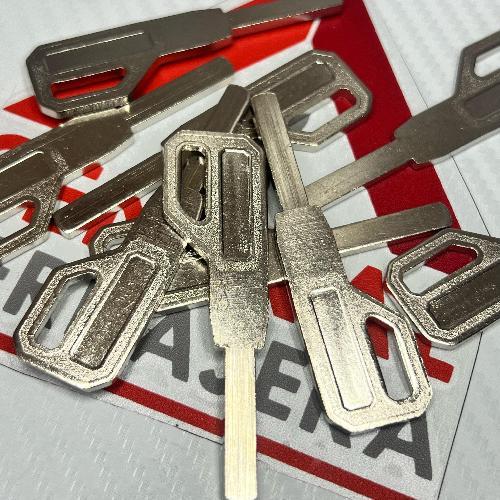 FORJA LLAVE CHICA CHAPA CHINA 23.5MM 5MM (NNN02)