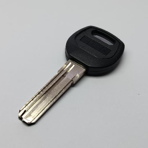 LLAVE Plastica FORJA puntos CHAPA CHINA 28.8MM 8.7M.M 2.2M.M (CAJA L05)